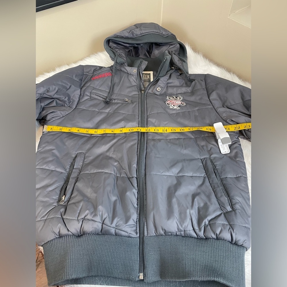 Wisconsin Badgers Puffer Jacket Large - Picture 6 of 14
